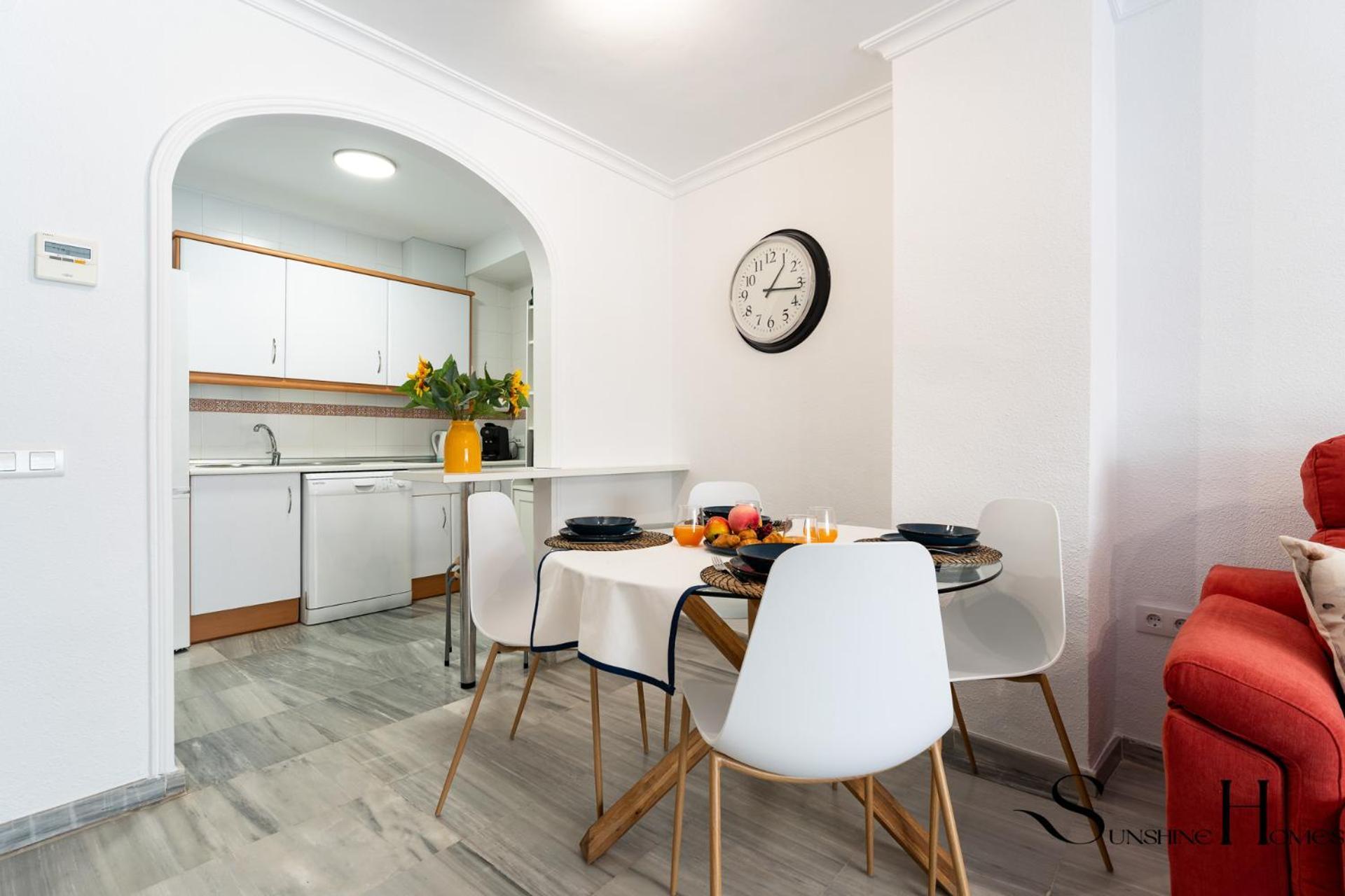 50 Meters From The Beach, 1 Bedroom With Parking Appartement
