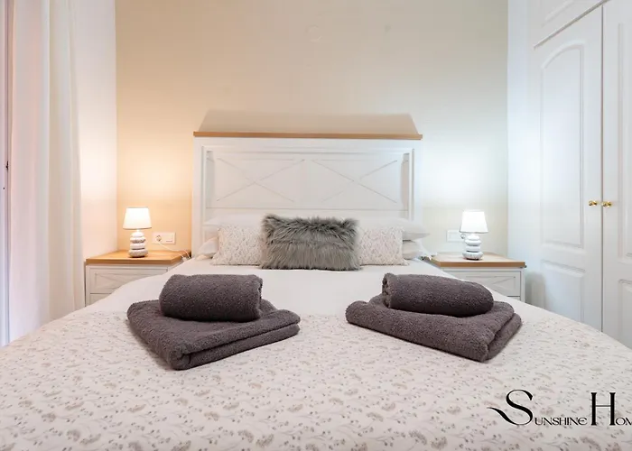 50 Meters From The Beach, 1 Bedroom With Parking