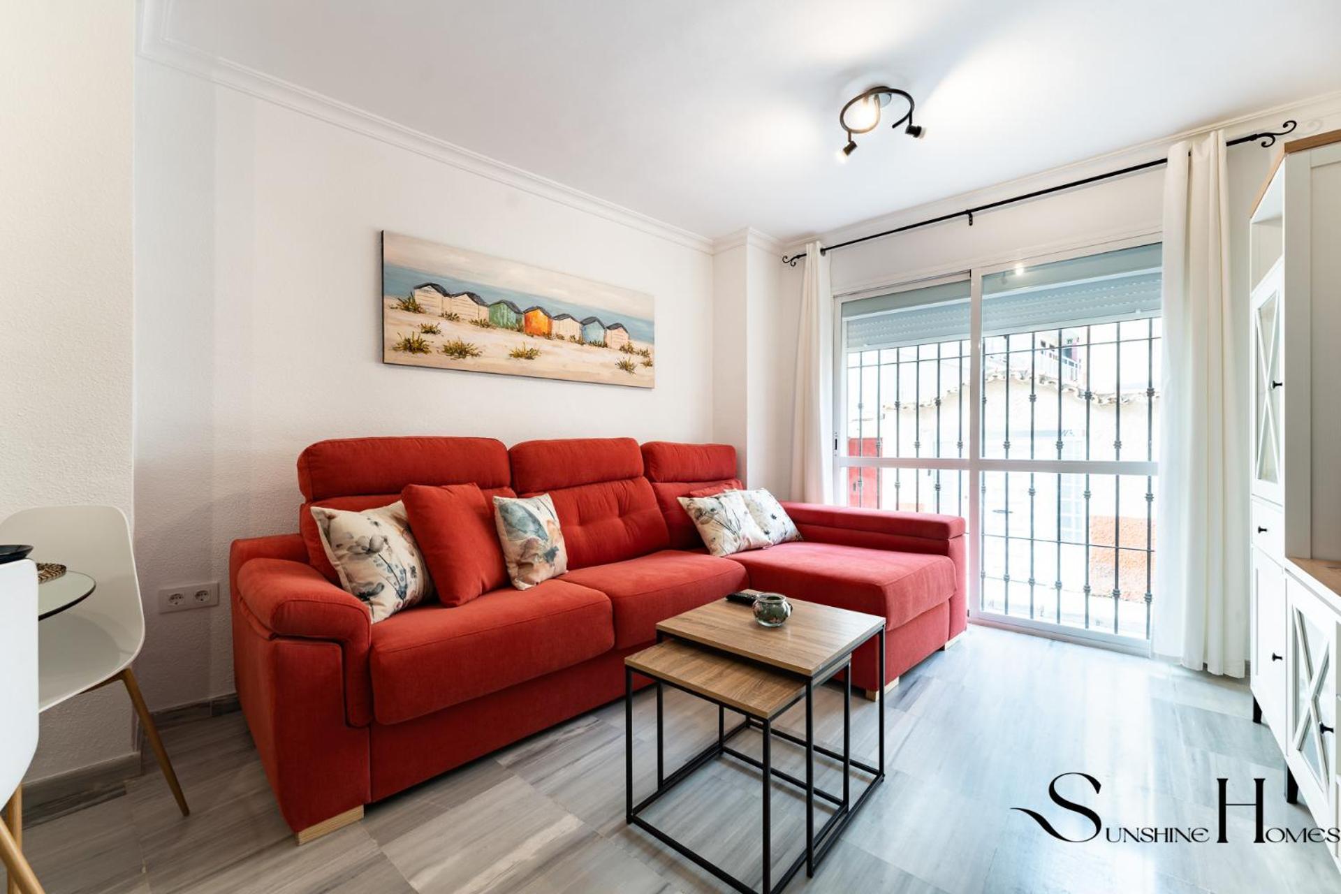 50 Meters From The Beach, 1 Bedroom With Parking Apartment Torremolinos