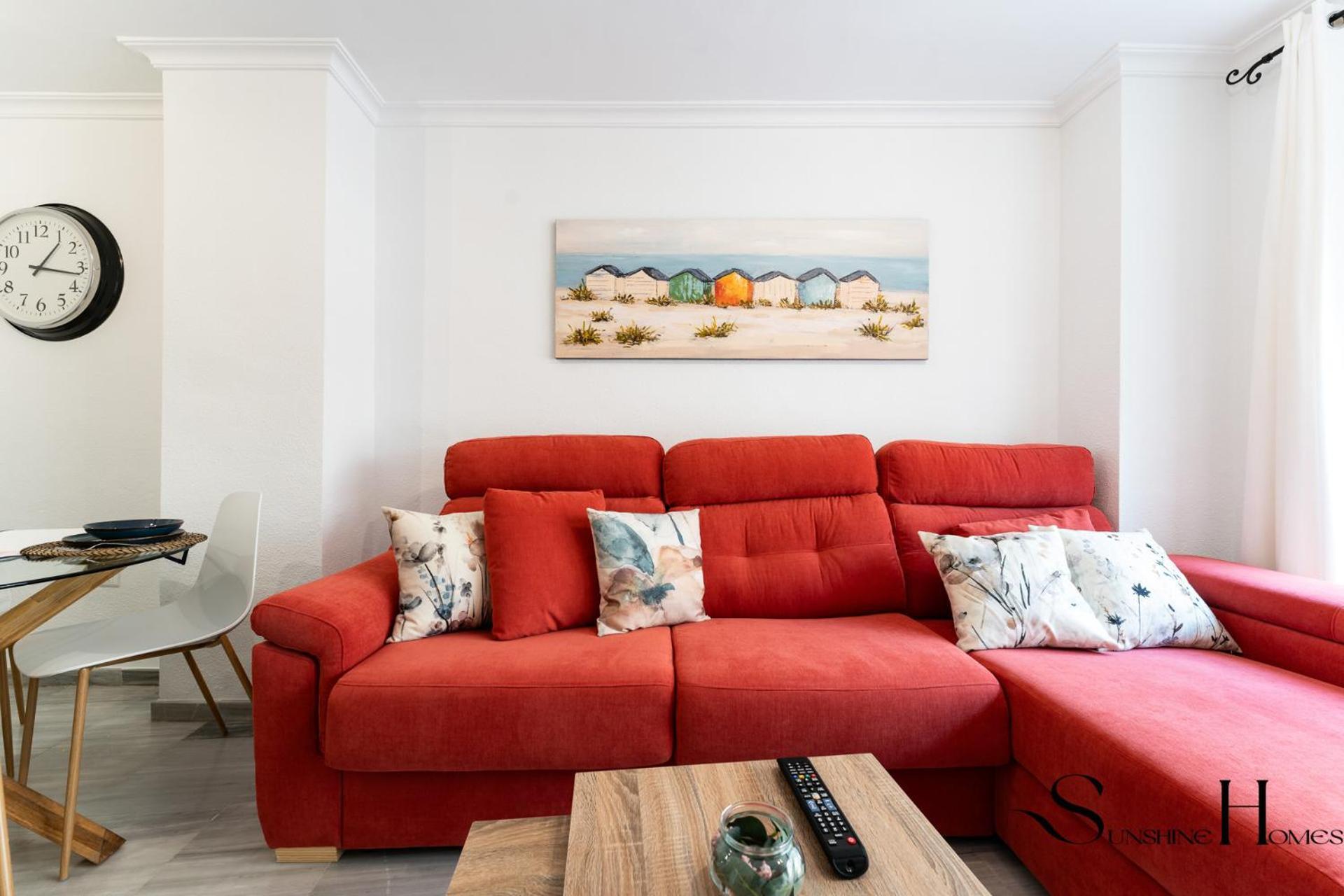 Apartment 50 Meters From The Beach, 1 Bedroom With Parking